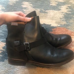 Pikolinos Black Mid Length Boot